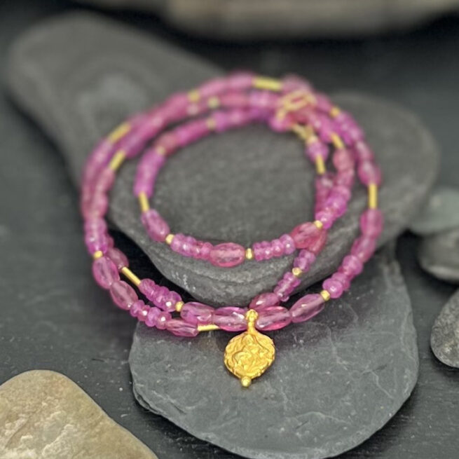 Pink Sapphires and 18Kt Gold